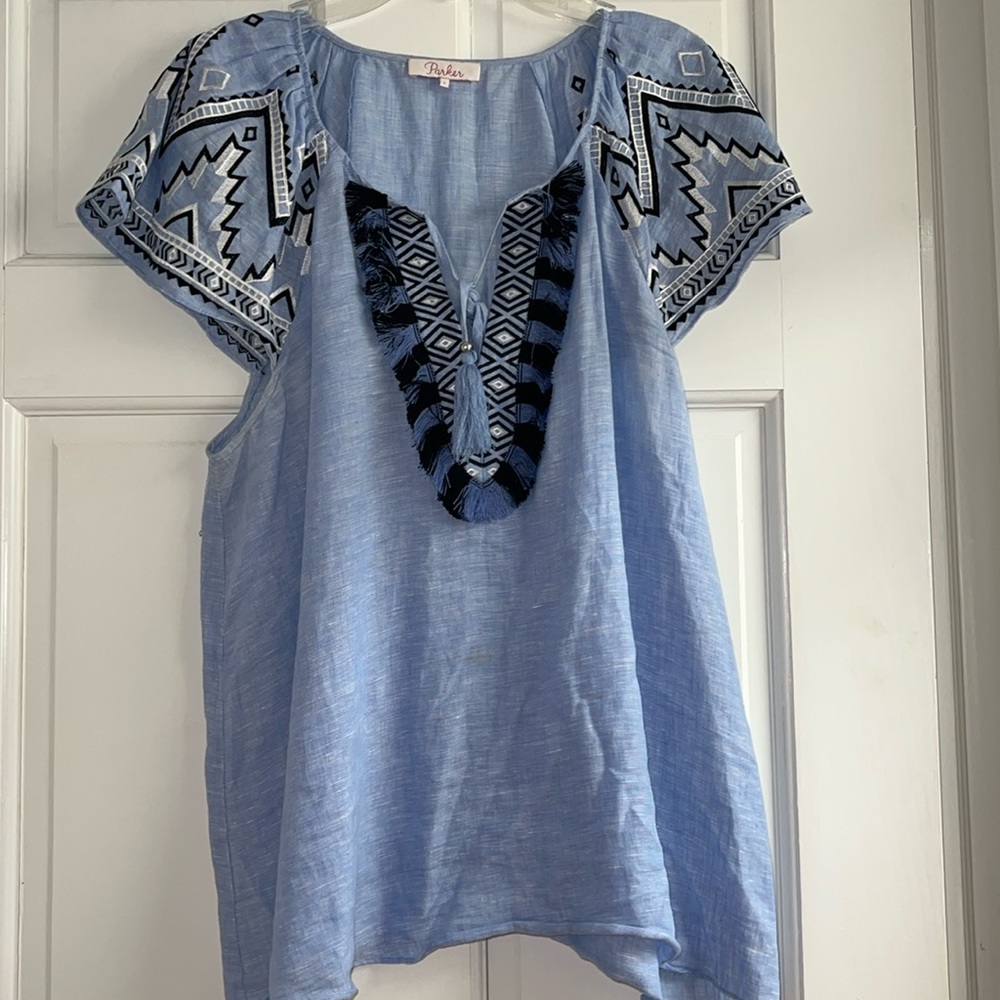 Parker women’s size large linen blue blouse short sleeve